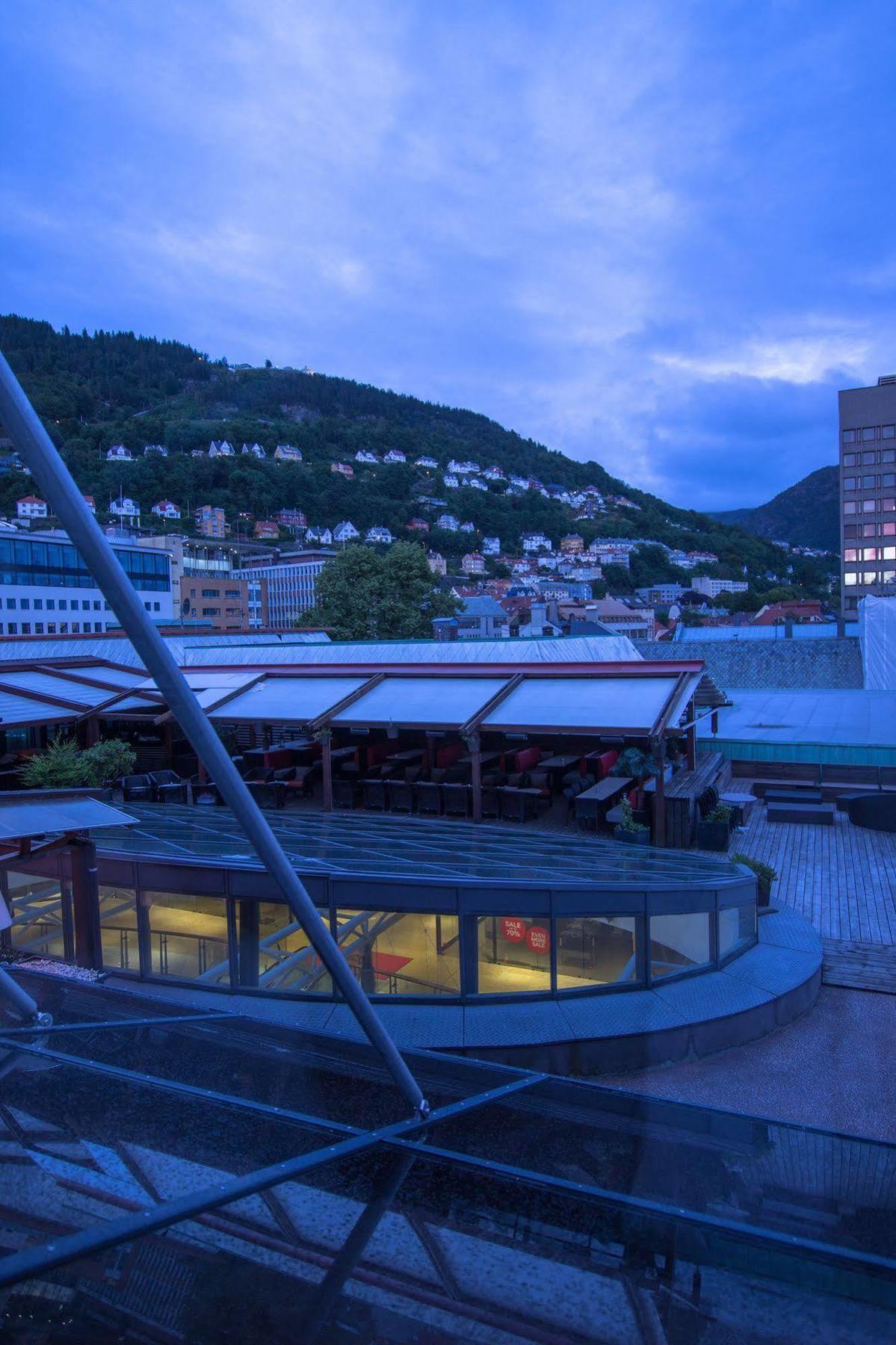 Magic Hotel Xhibition Bergen Kültér fotó